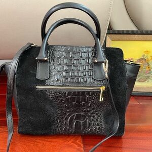 Elegant Black Croc-Embossed Leather Handbag Shoulder Bag Made in Italy